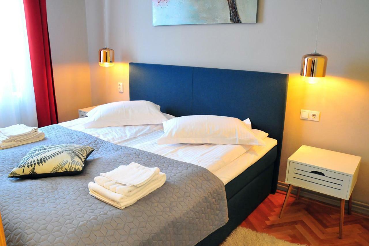 Ronis Apartments 锡比乌 外观 照片