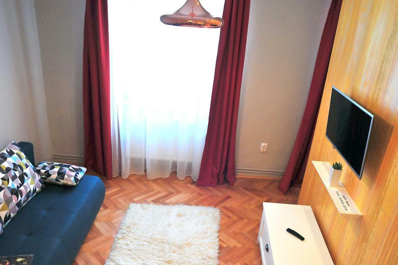 Ronis Apartments 锡比乌 外观 照片