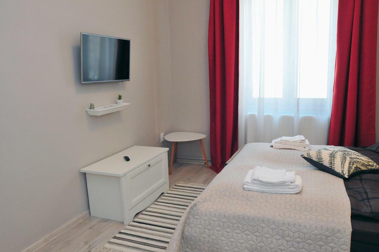 Ronis Apartments 锡比乌 外观 照片